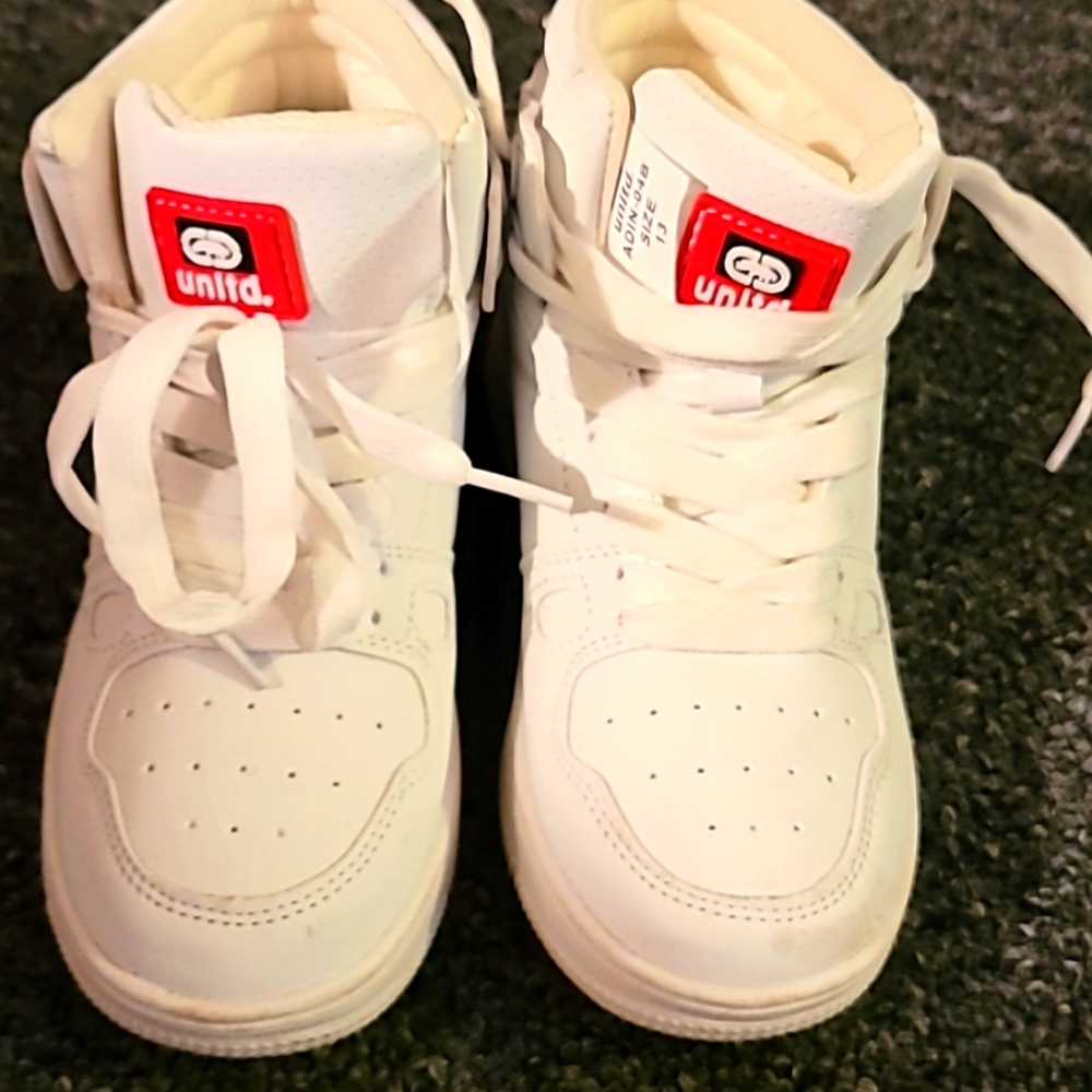 Unltd. White unisex sneakers size 13.